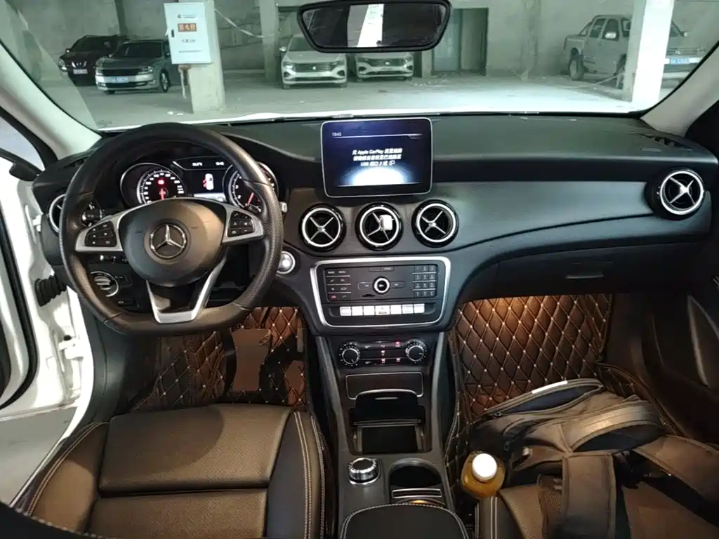 Mercedes-Benz GLA — миниатюра 10