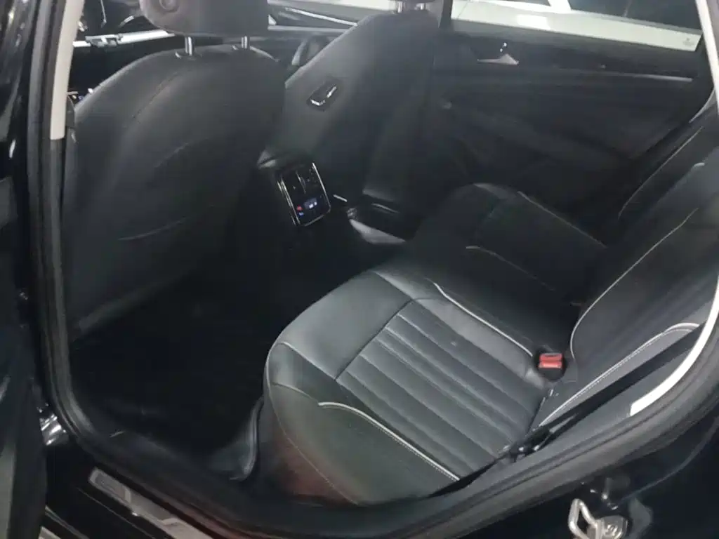 Volkswagen Passat — миниатюра 17