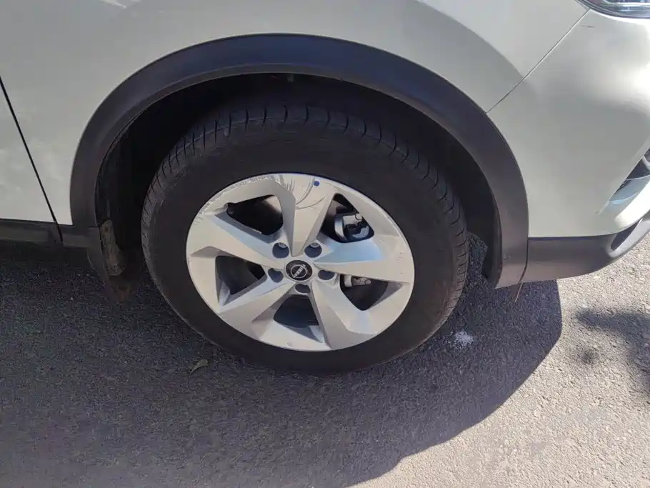 Nissan Qashqai — миниатюра 6