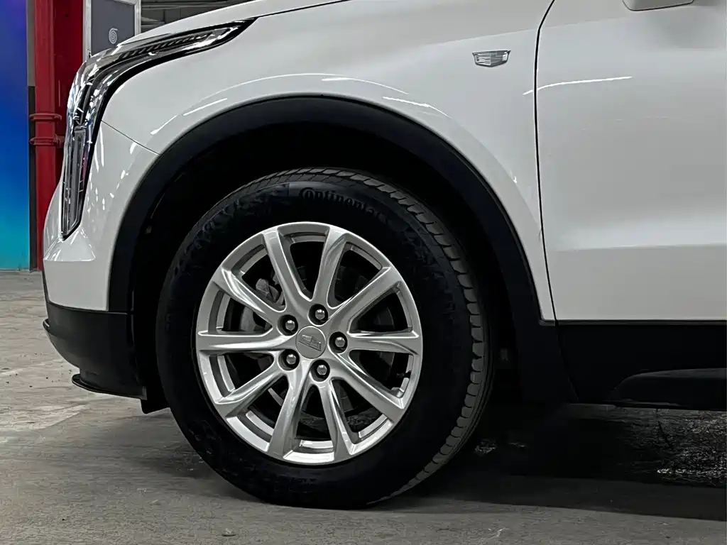 Cadillac XT4 — миниатюра 8