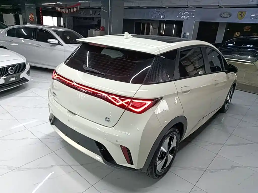 BYD Dolphin — миниатюра 7