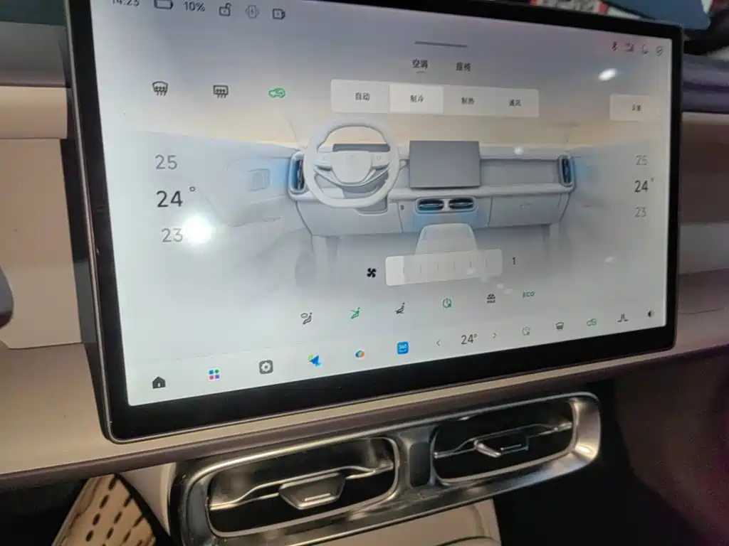 Leapmotor Leapmotor B10 — миниатюра 13