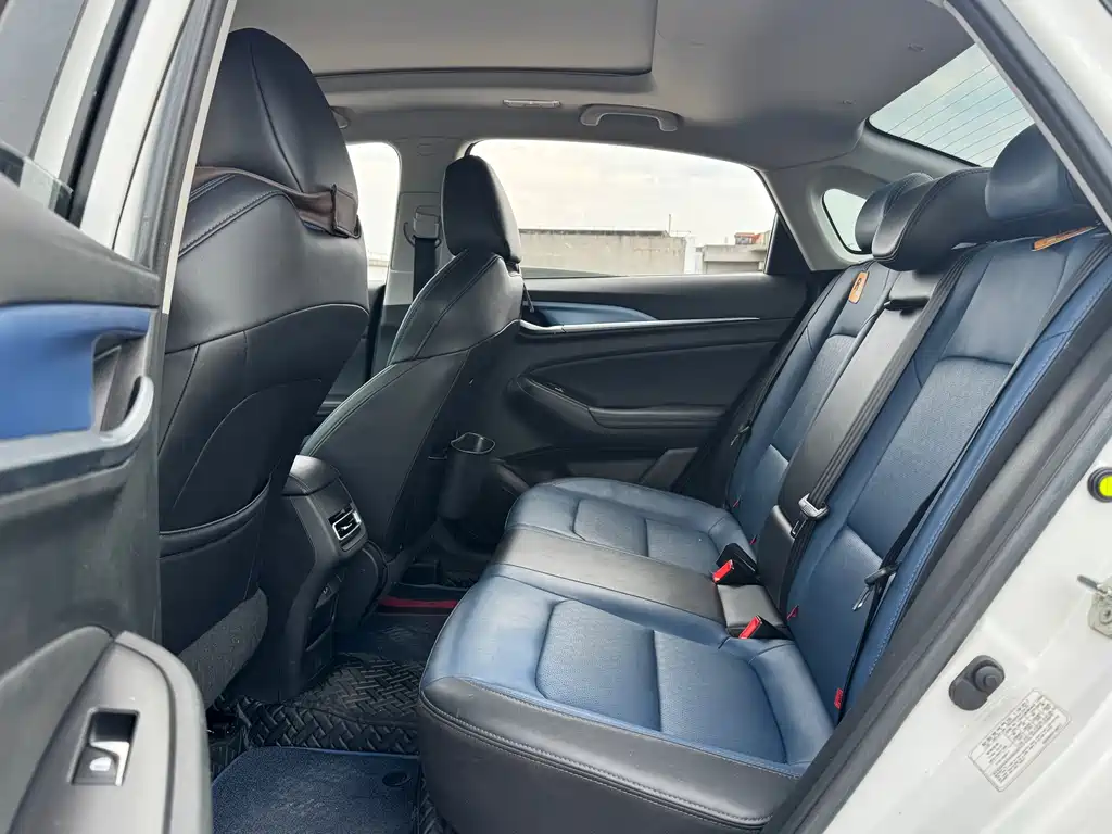 Changan Eado New Energy — миниатюра 10