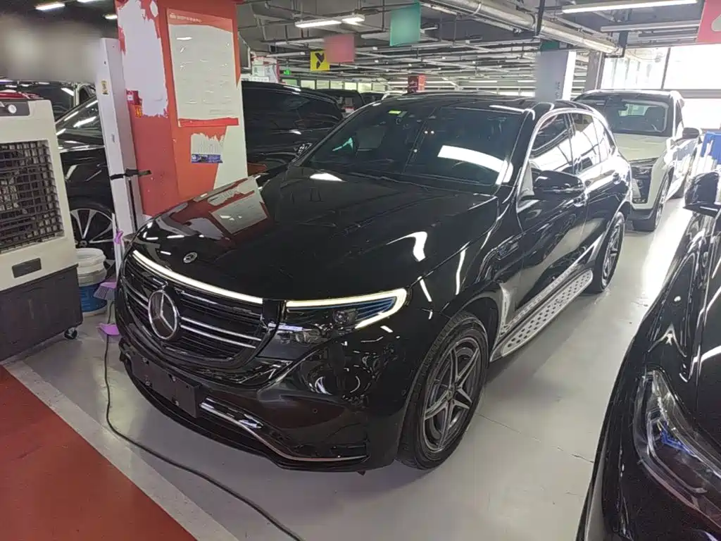 Mercedes-Benz EQC — миниатюра 2