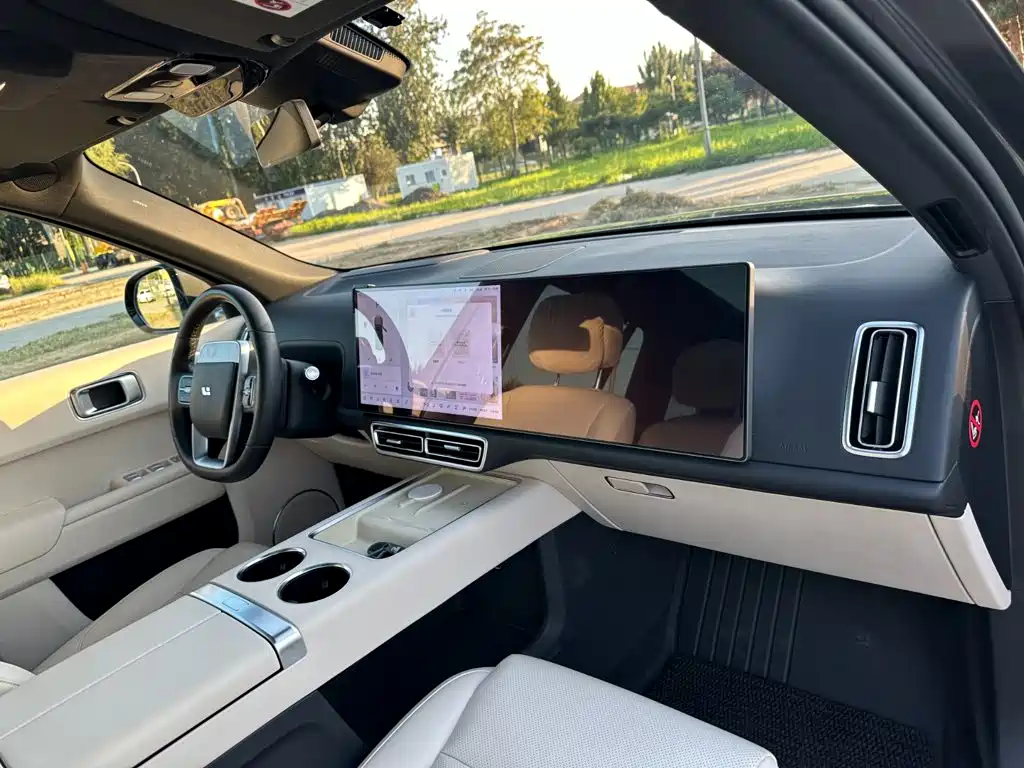 Li Auto Li L8 — миниатюра 16