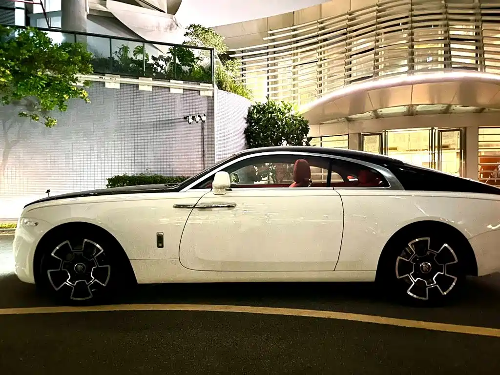 Rolls-Royce Wraith — миниатюра 10
