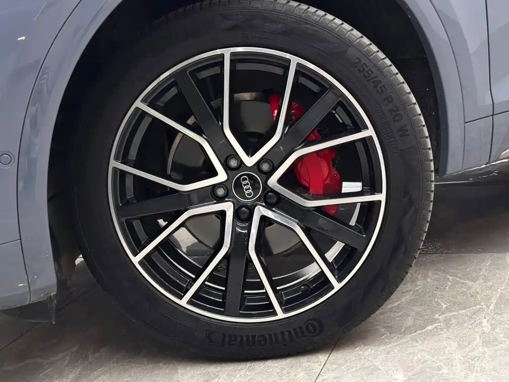 Audi Q5L — миниатюра 18