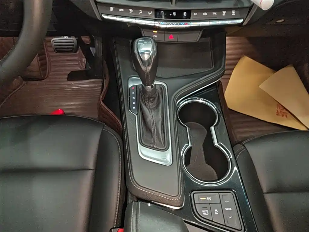 Cadillac CT4 — миниатюра 14
