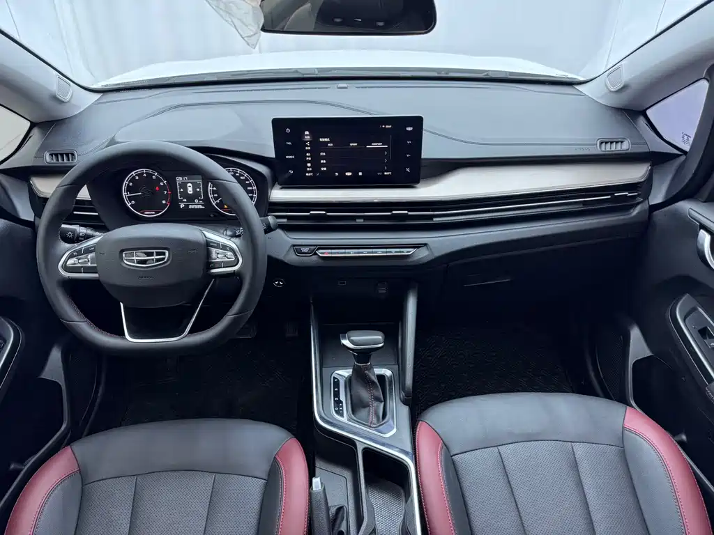 Geely Vision X3 — миниатюра 12