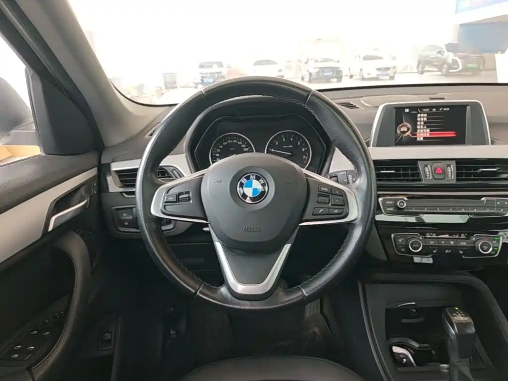 BMW X1 — миниатюра 11