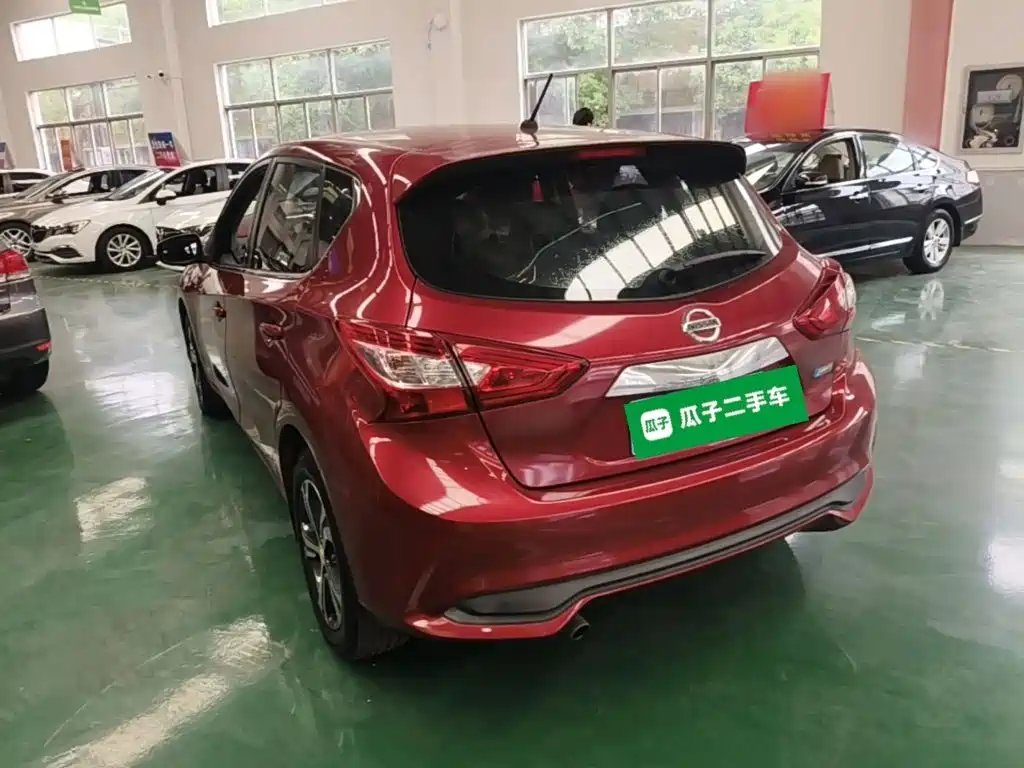 Nissan Tiida — миниатюра 5