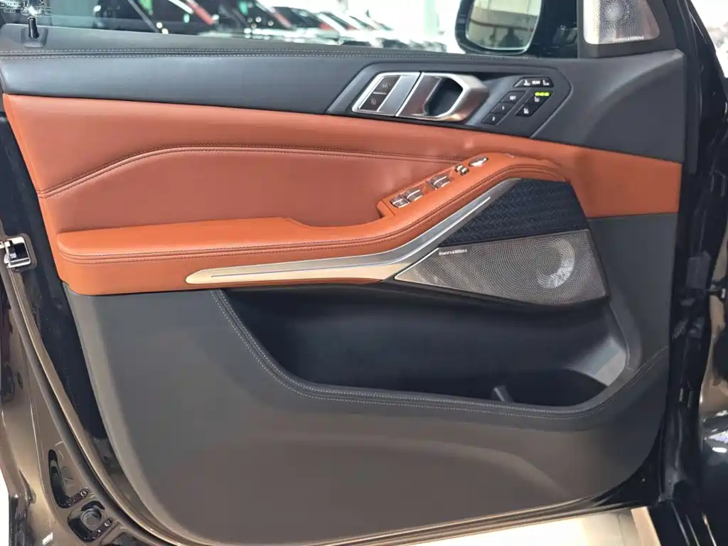 BMW X7 — миниатюра 14
