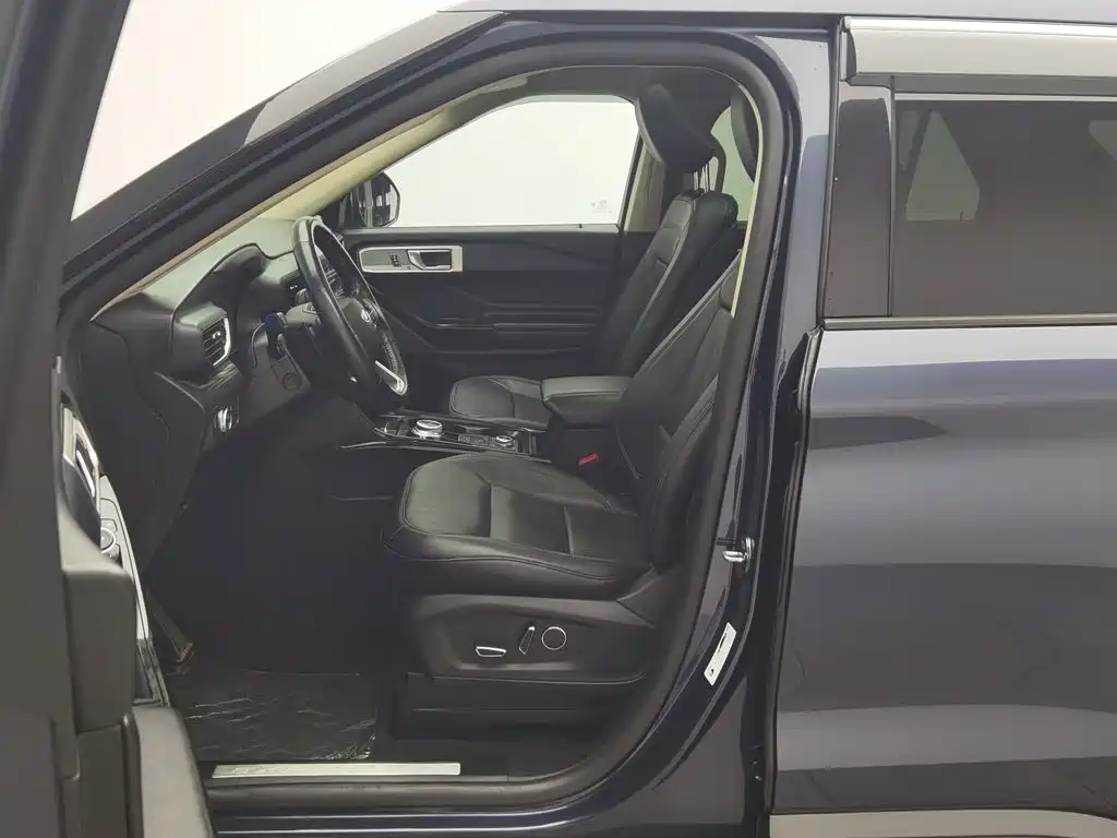 Ford Explorer — миниатюра 10