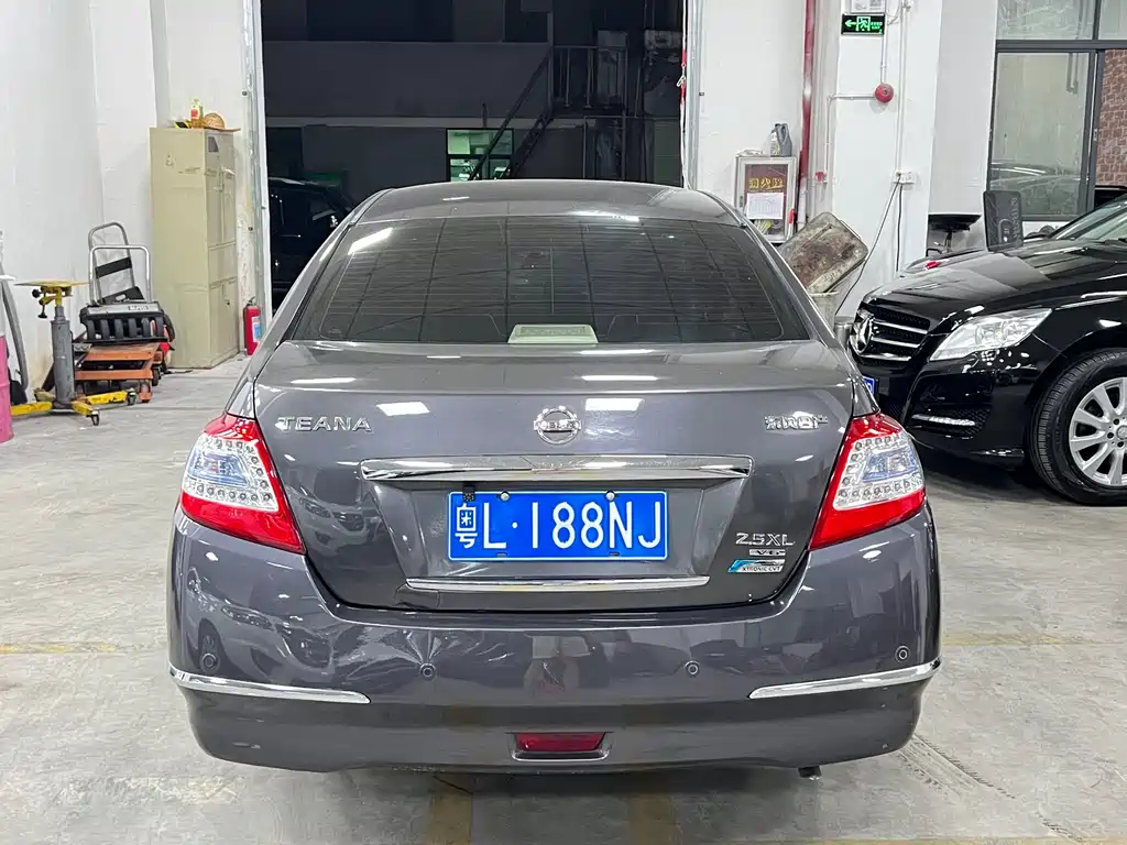 Nissan Teana — миниатюра 5