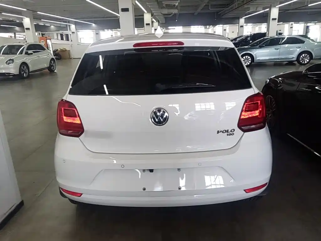 Volkswagen Polo — миниатюра 6