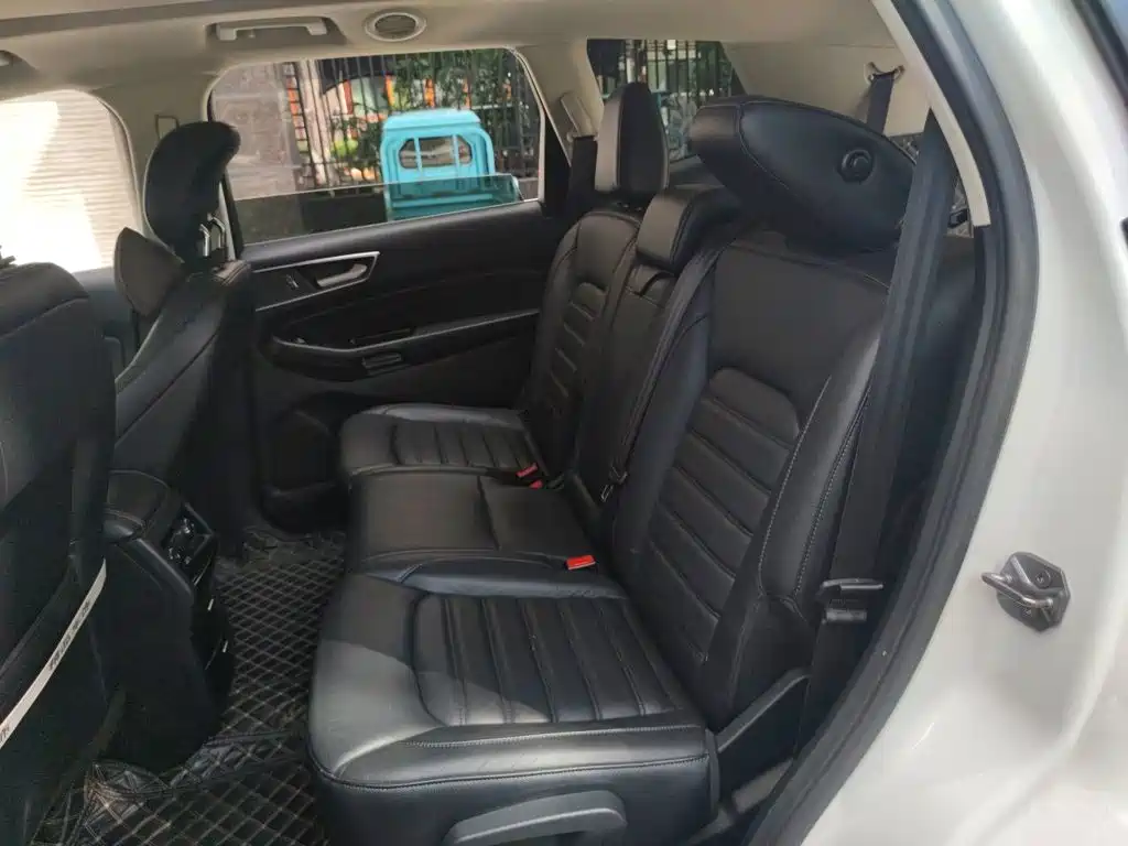 Ford Edge — миниатюра 13
