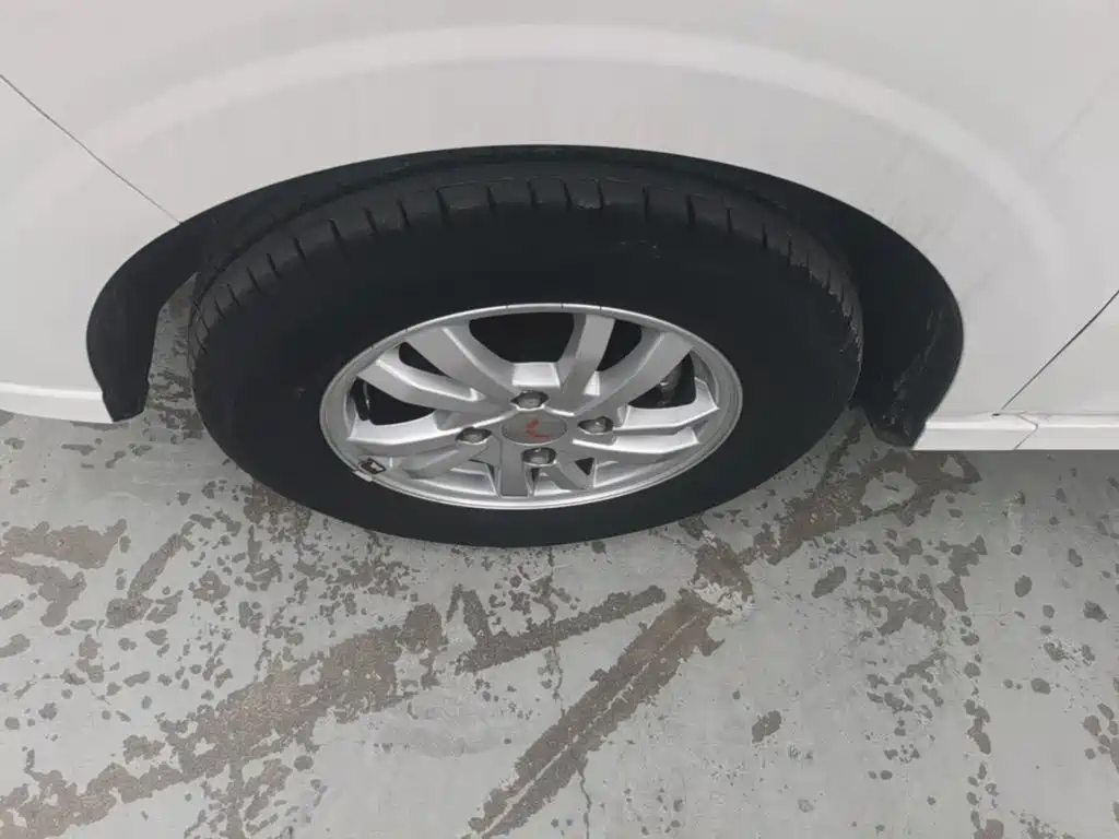 Wuling Hongguang — миниатюра 23