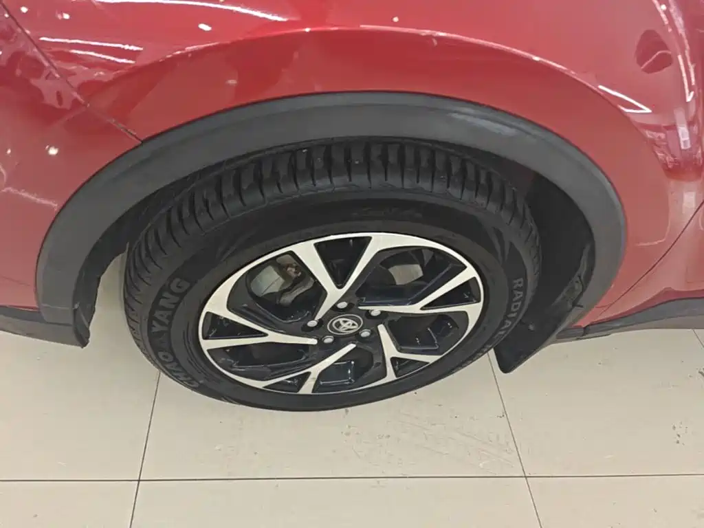 Toyota C-HR — миниатюра 23