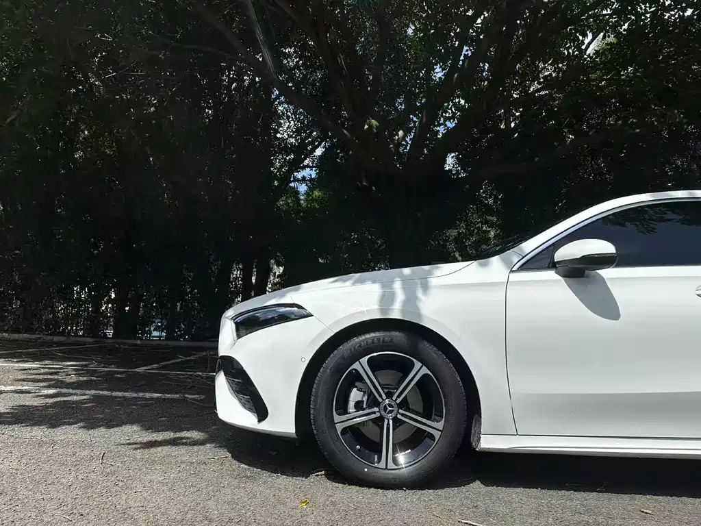 Mercedes-Benz A-Class — миниатюра 13