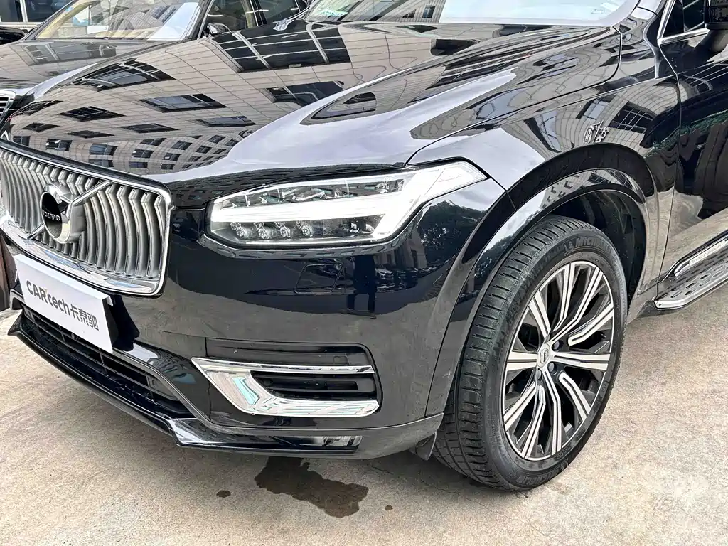 Volvo XC90 — миниатюра 3