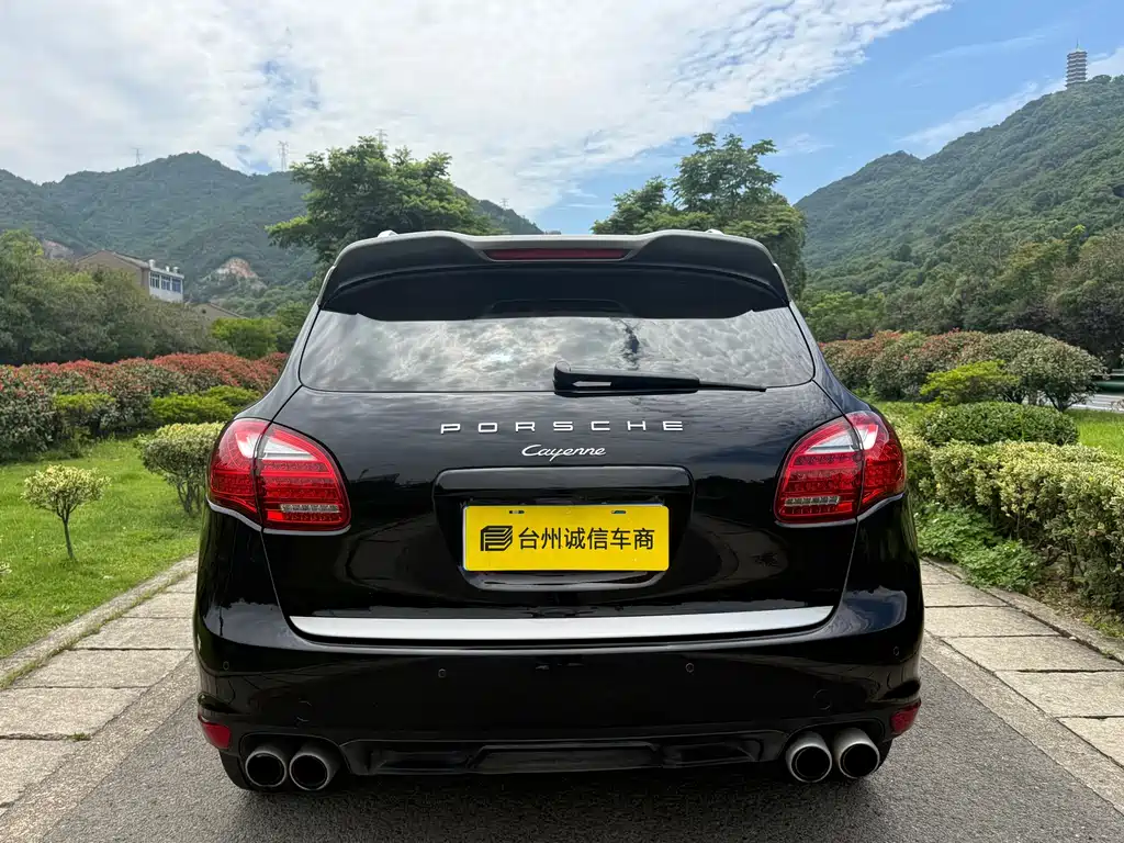Porsche Cayenne 2012 3.6L