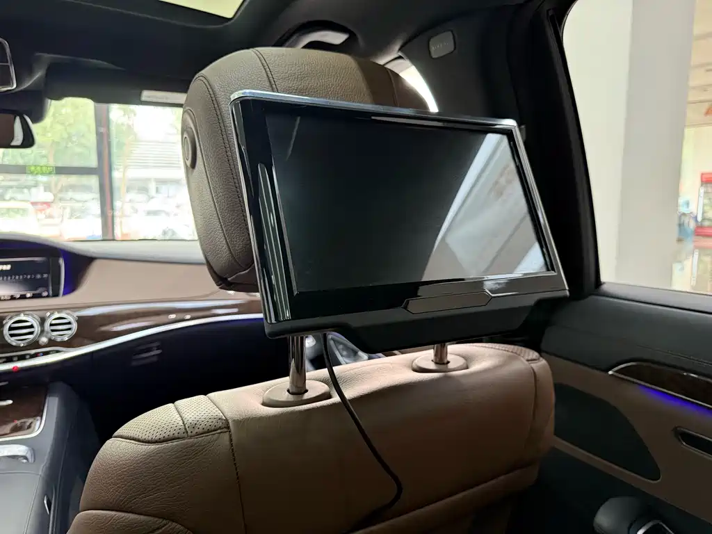 Mercedes-Benz S-Class — миниатюра 16