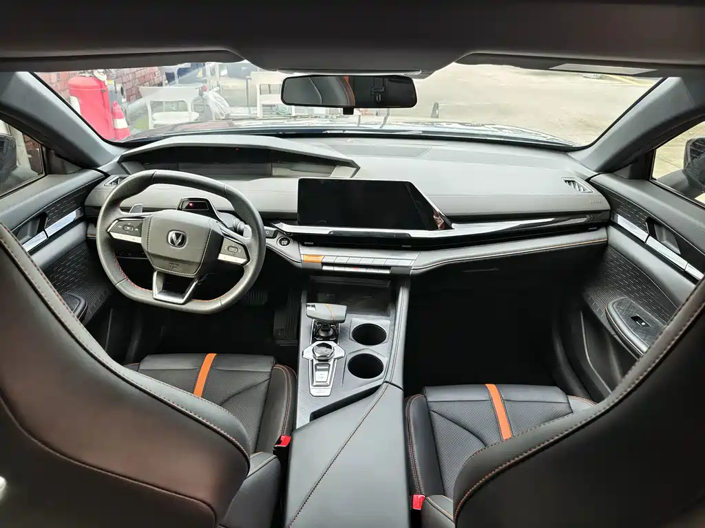 Changan UNI-V — миниатюра 5
