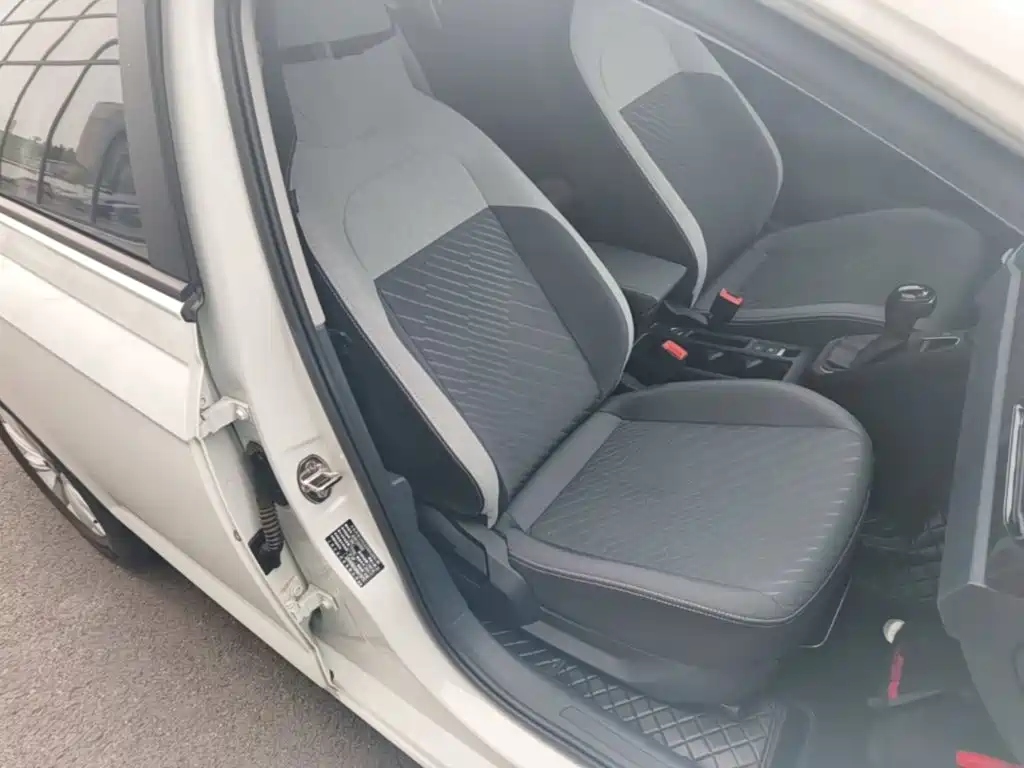 Volkswagen Lavida — миниатюра 25