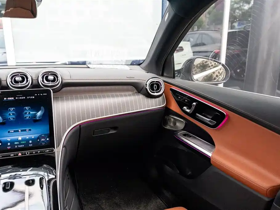 Mercedes-Benz GLC — миниатюра 17