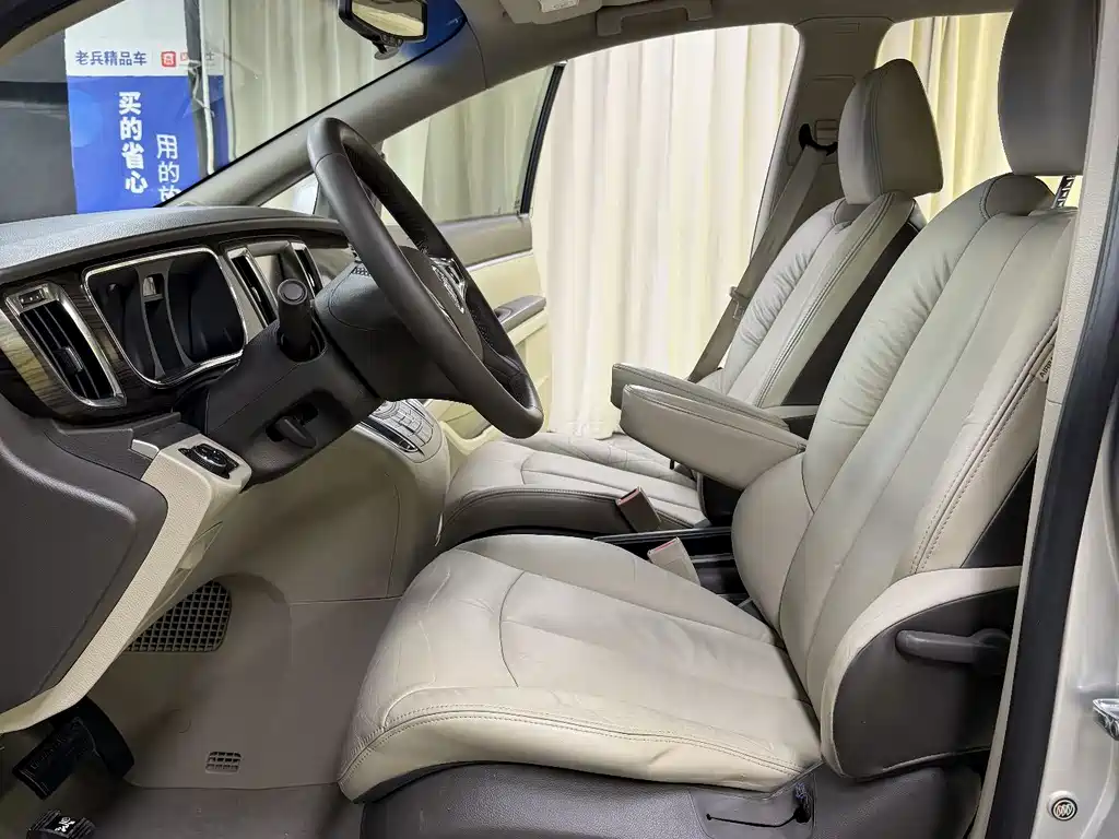 Buick GL8 — миниатюра 15