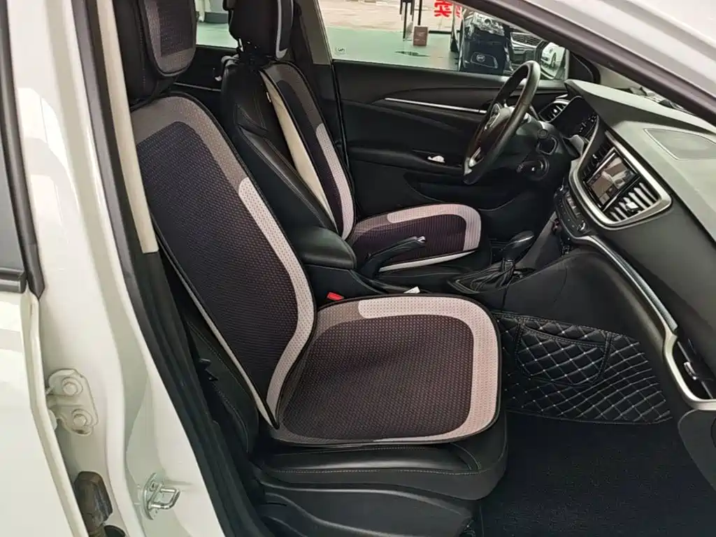 Buick Excelle — миниатюра 25