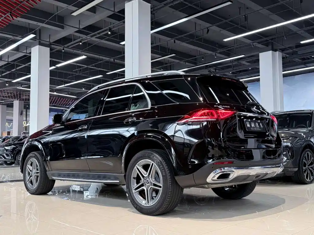 Mercedes-Benz GLE (Import) — миниатюра 7