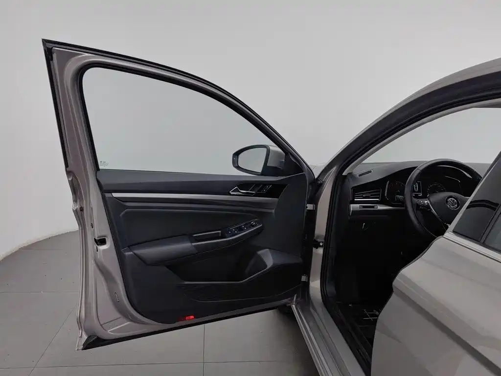 Volkswagen Bora — миниатюра 8