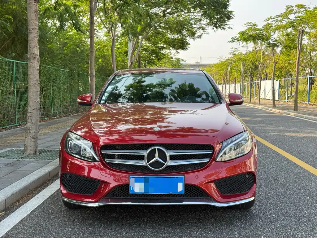 Mercedes-Benz C-Class — миниатюра 2