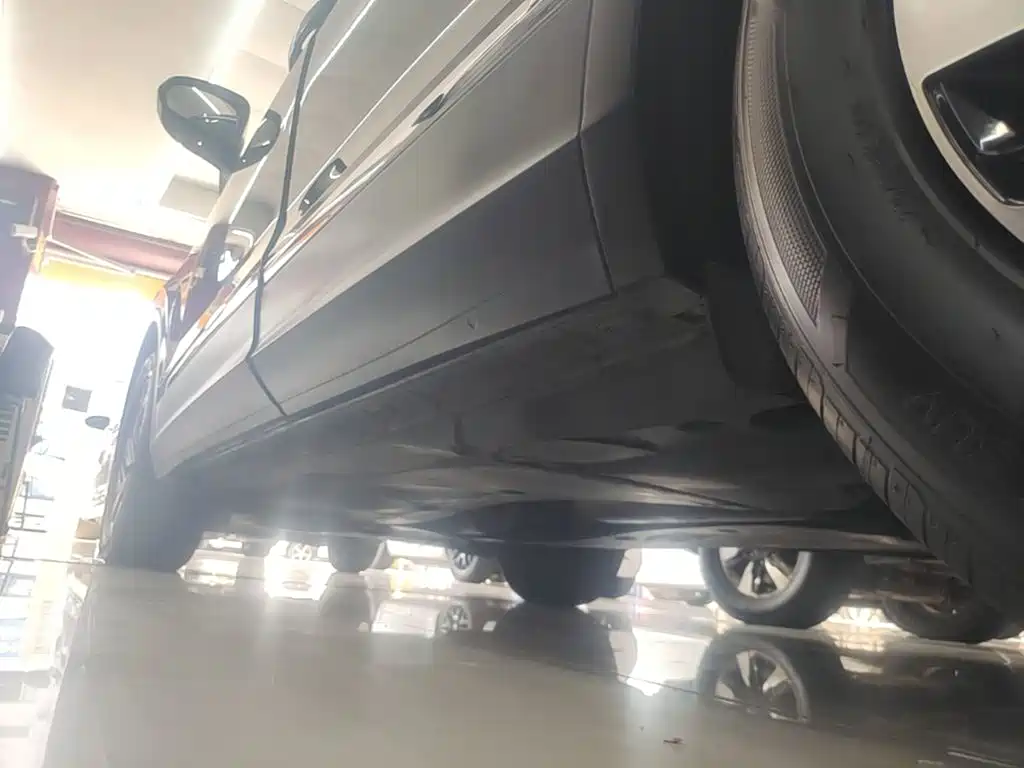Volkswagen Tiguan L — миниатюра 22