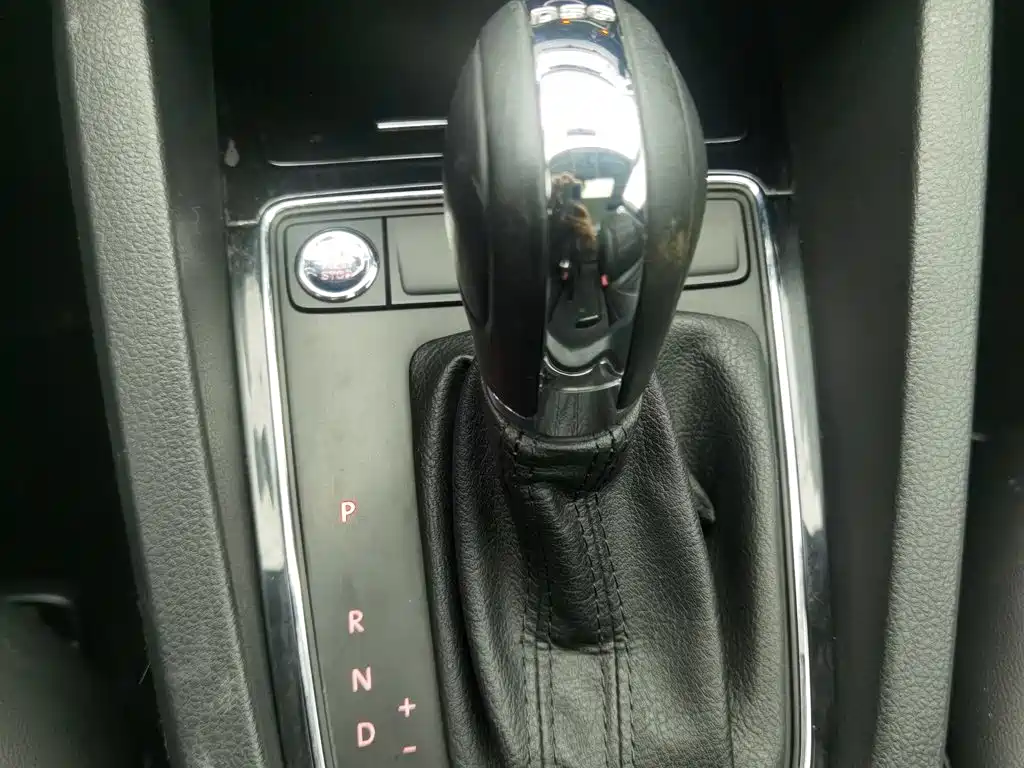 Volkswagen Sagitar — миниатюра 13