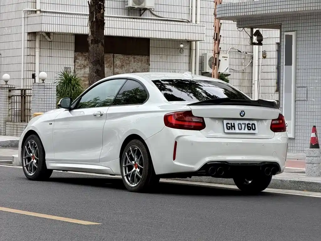 BMW 2 Series (Import) — миниатюра 8