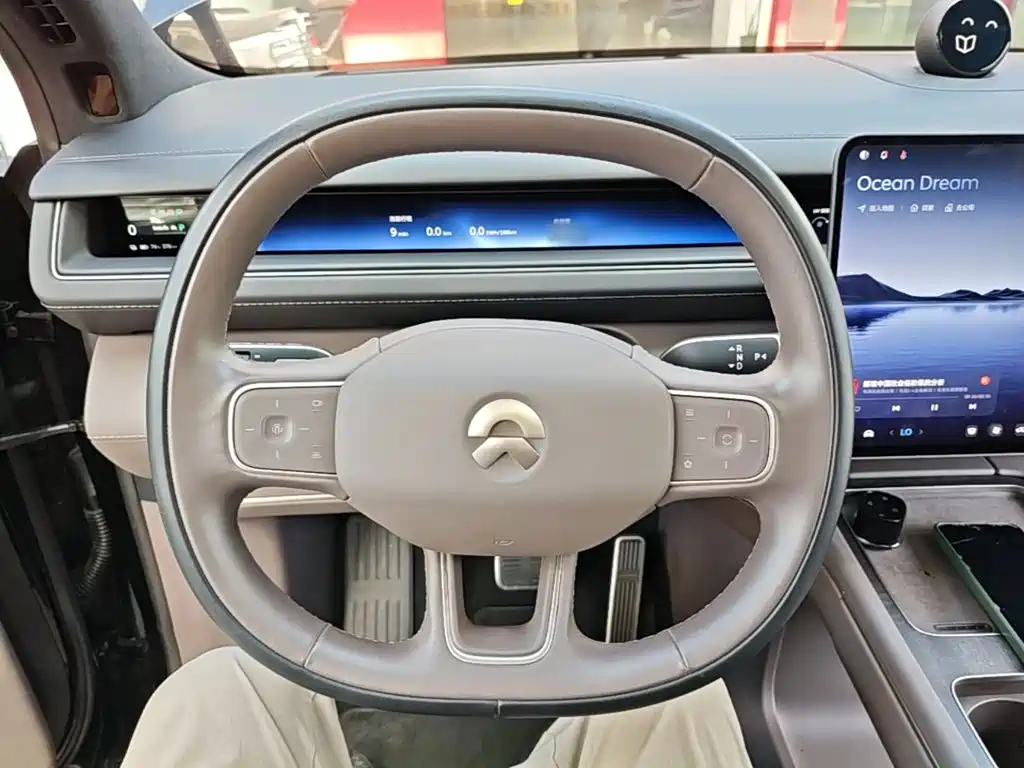NIO ES8 — миниатюра 11