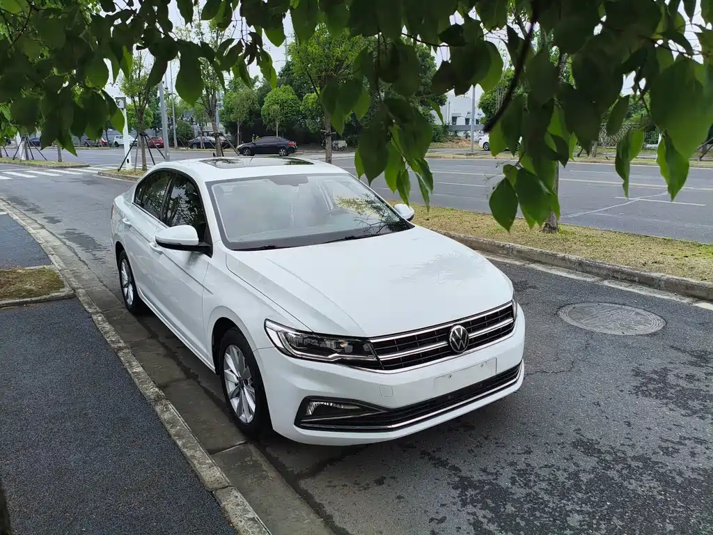 Купить Volkswagen Bora