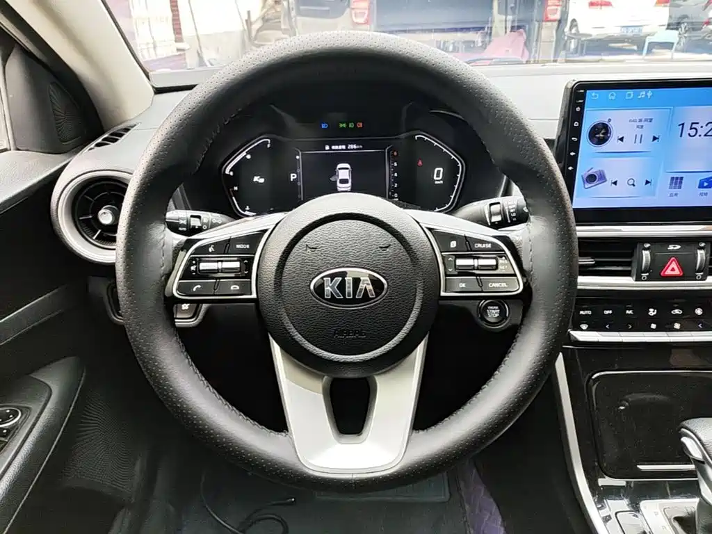 Kia K3 — миниатюра 11