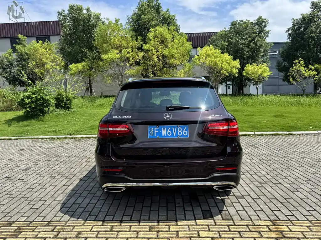 Mercedes-Benz GLC — миниатюра 8