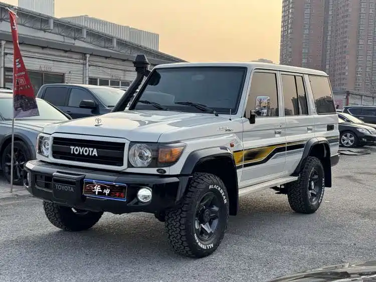 Toyota Land Cruiser 2023