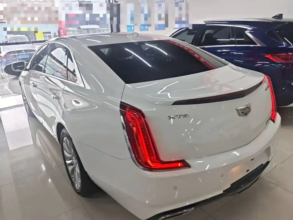 Cadillac XTS — миниатюра 5