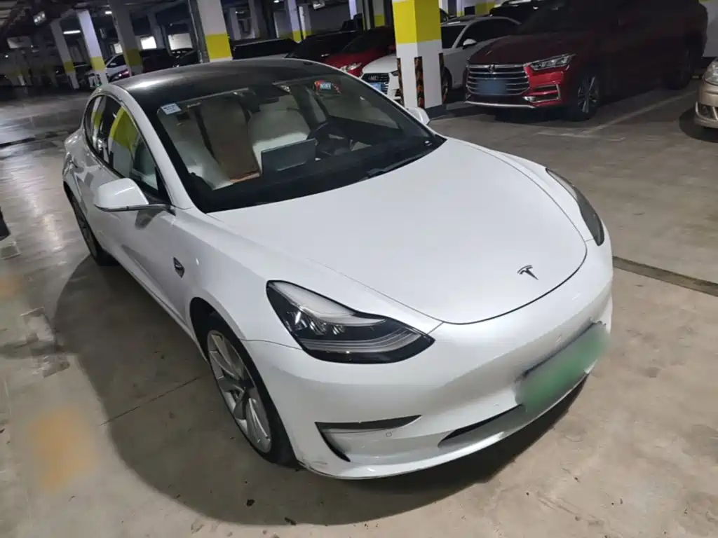 Tesla Model 3 — миниатюра 4