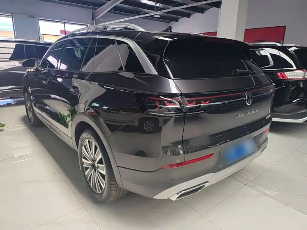 Volkswagen Tavendor 2024 330TSI Luxury