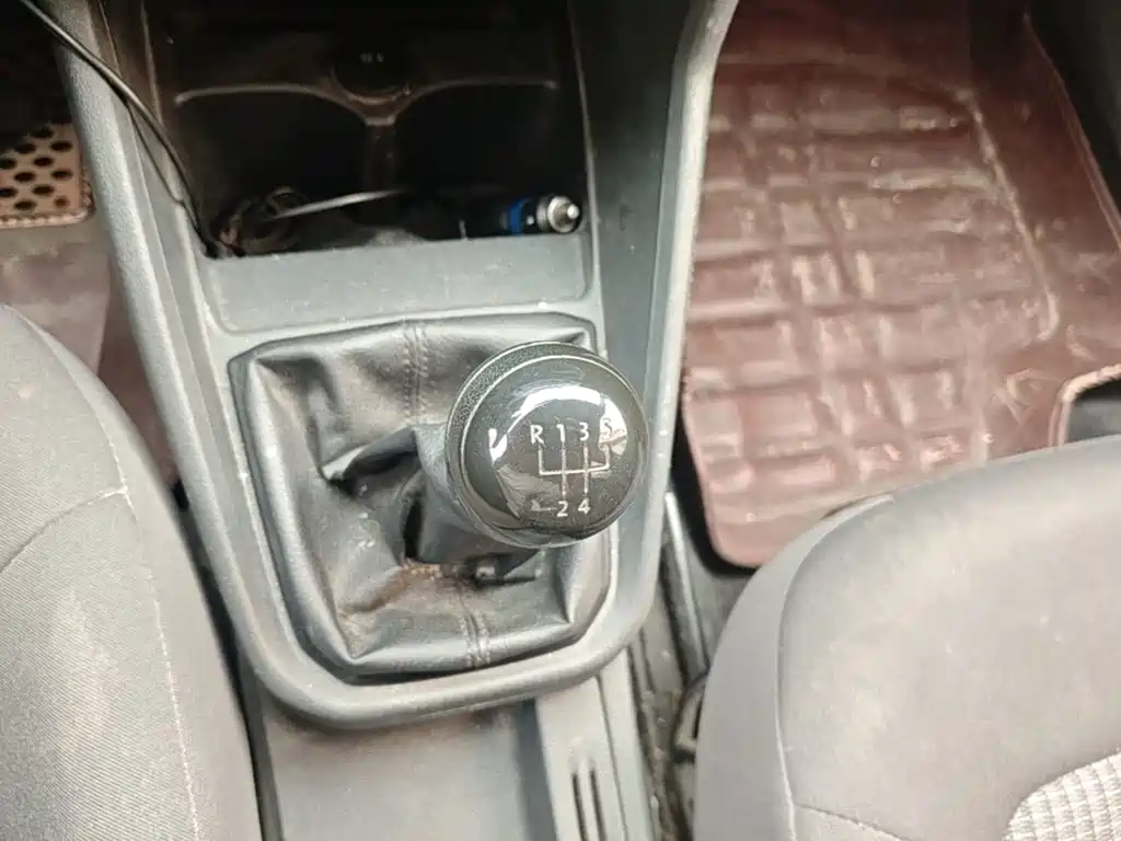 Volkswagen Santana — миниатюра 14