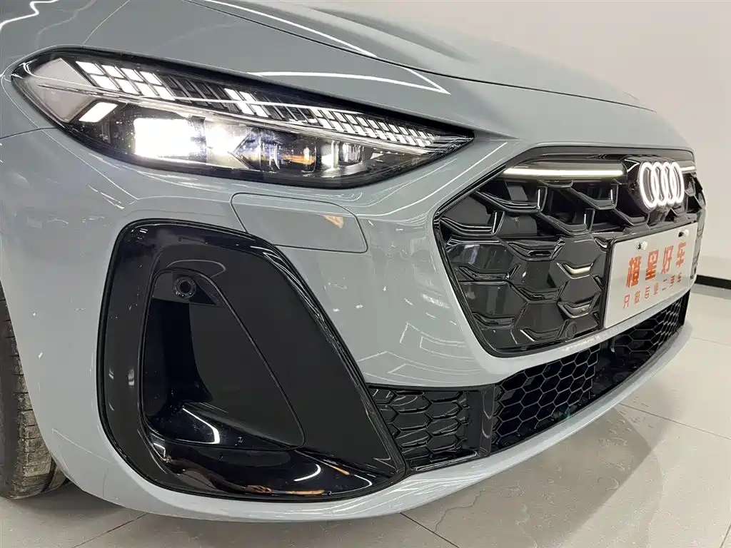 Audi A5L — миниатюра 7