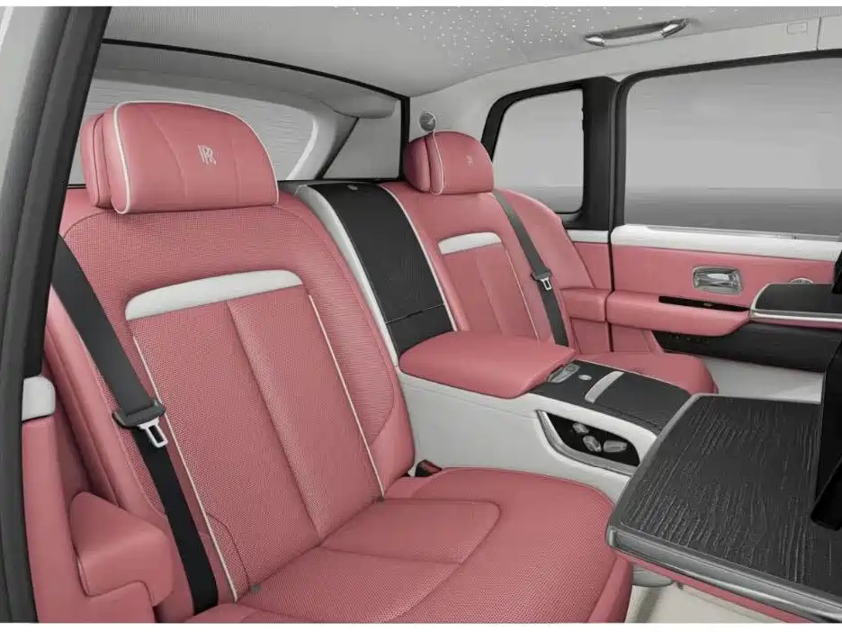 Rolls-Royce Cullinan — миниатюра 6