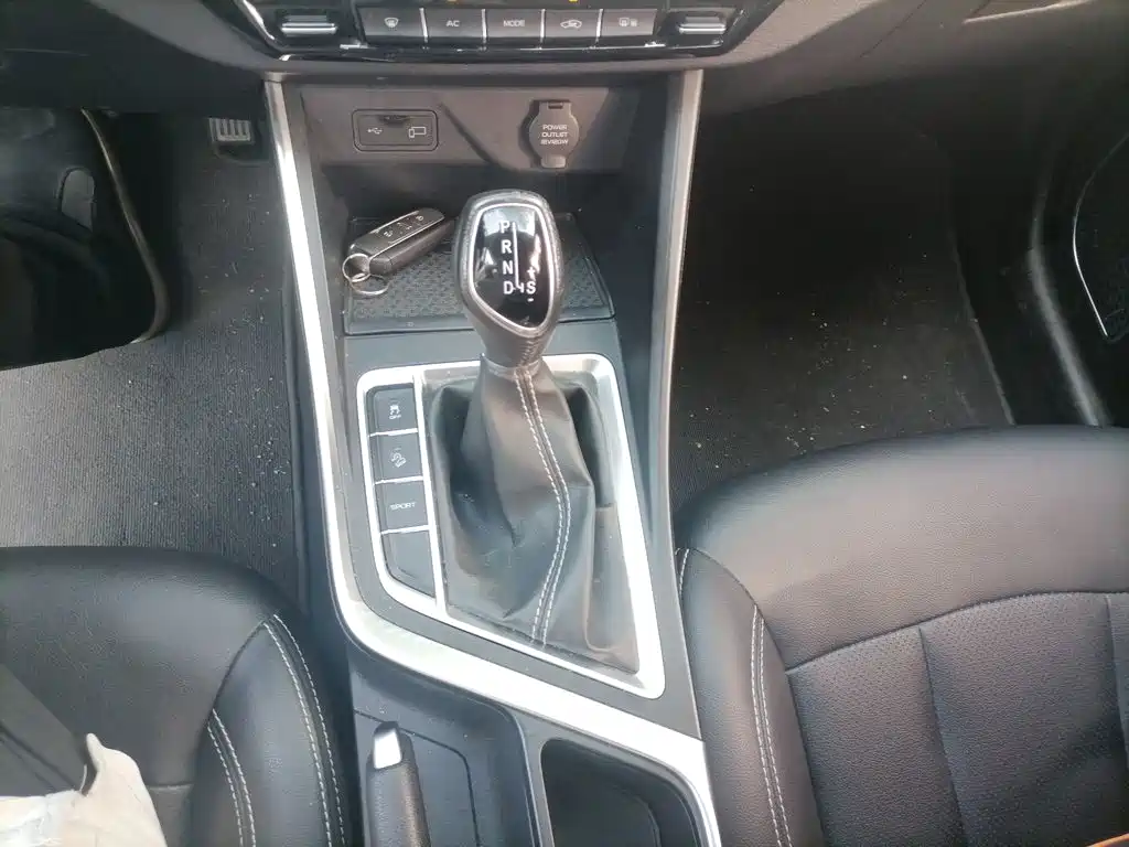 Geely Vision X3 — миниатюра 10