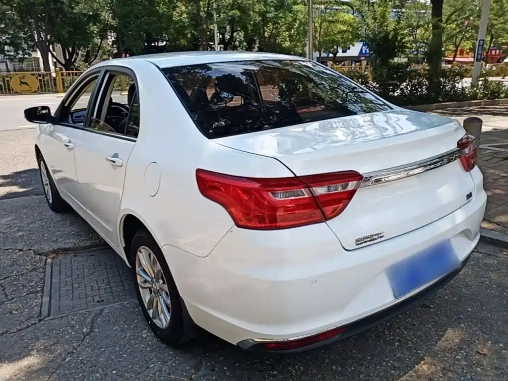 Geely Vision — миниатюра 5